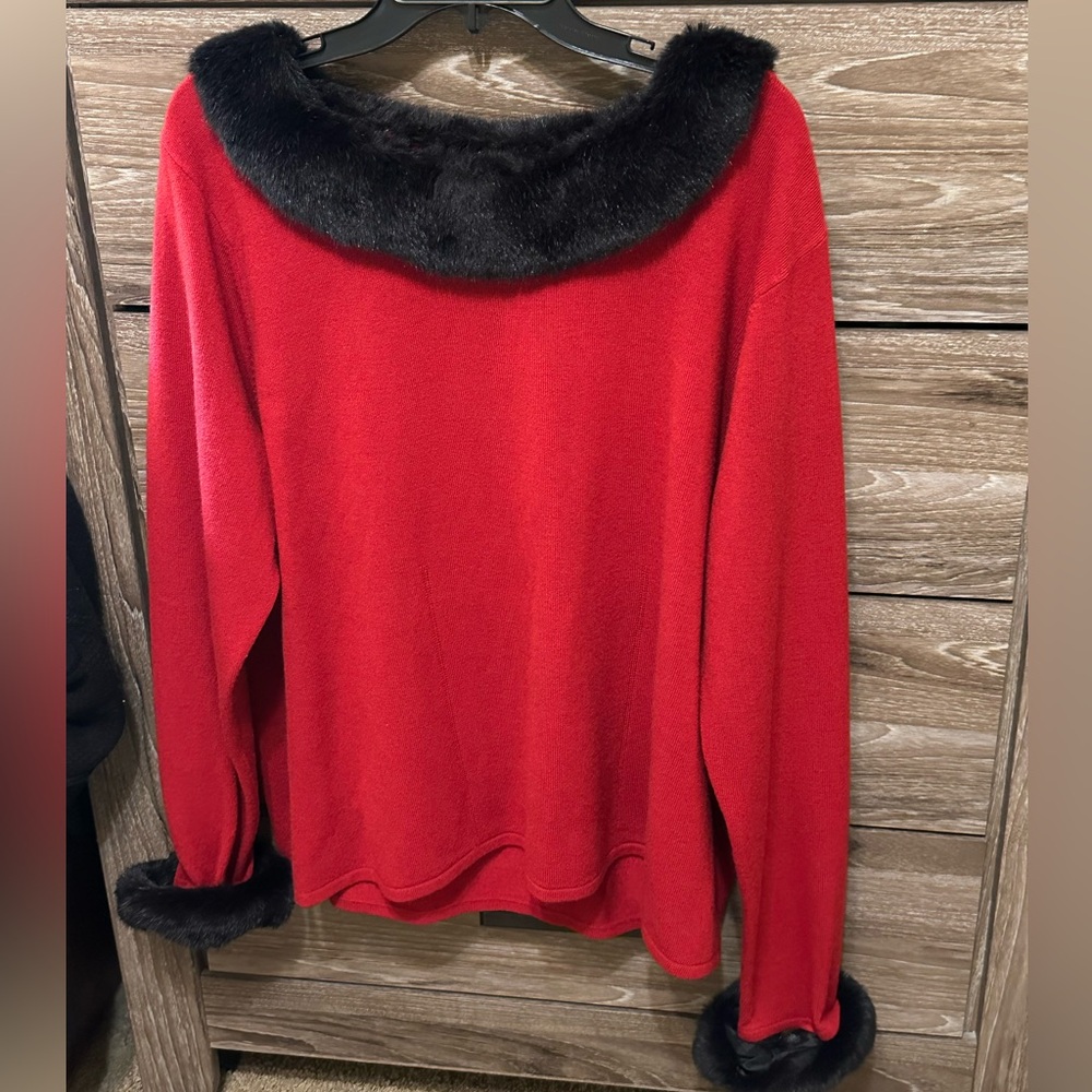EUC Red Sweater with Faux Fur Size 3X